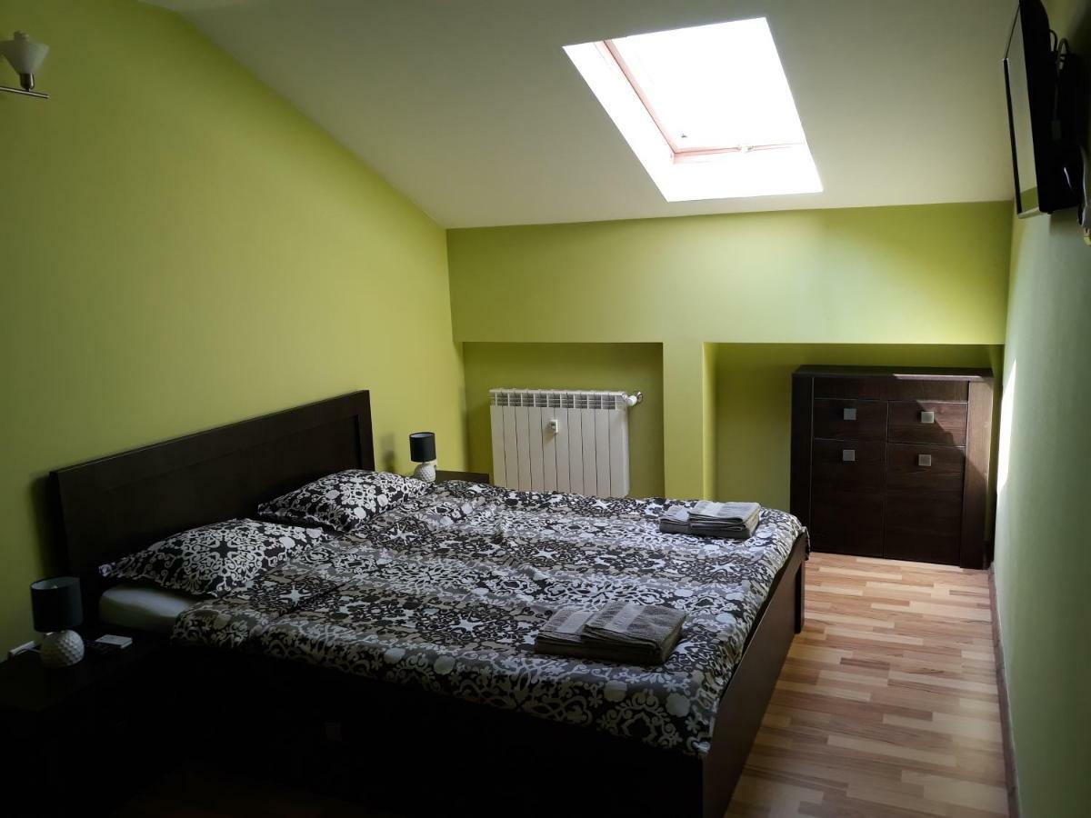 Penthouse Apartament Nufarul Nagyvárad Kültér fotó